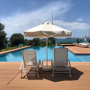 ** Konukevi Egesu Marina Türkiye